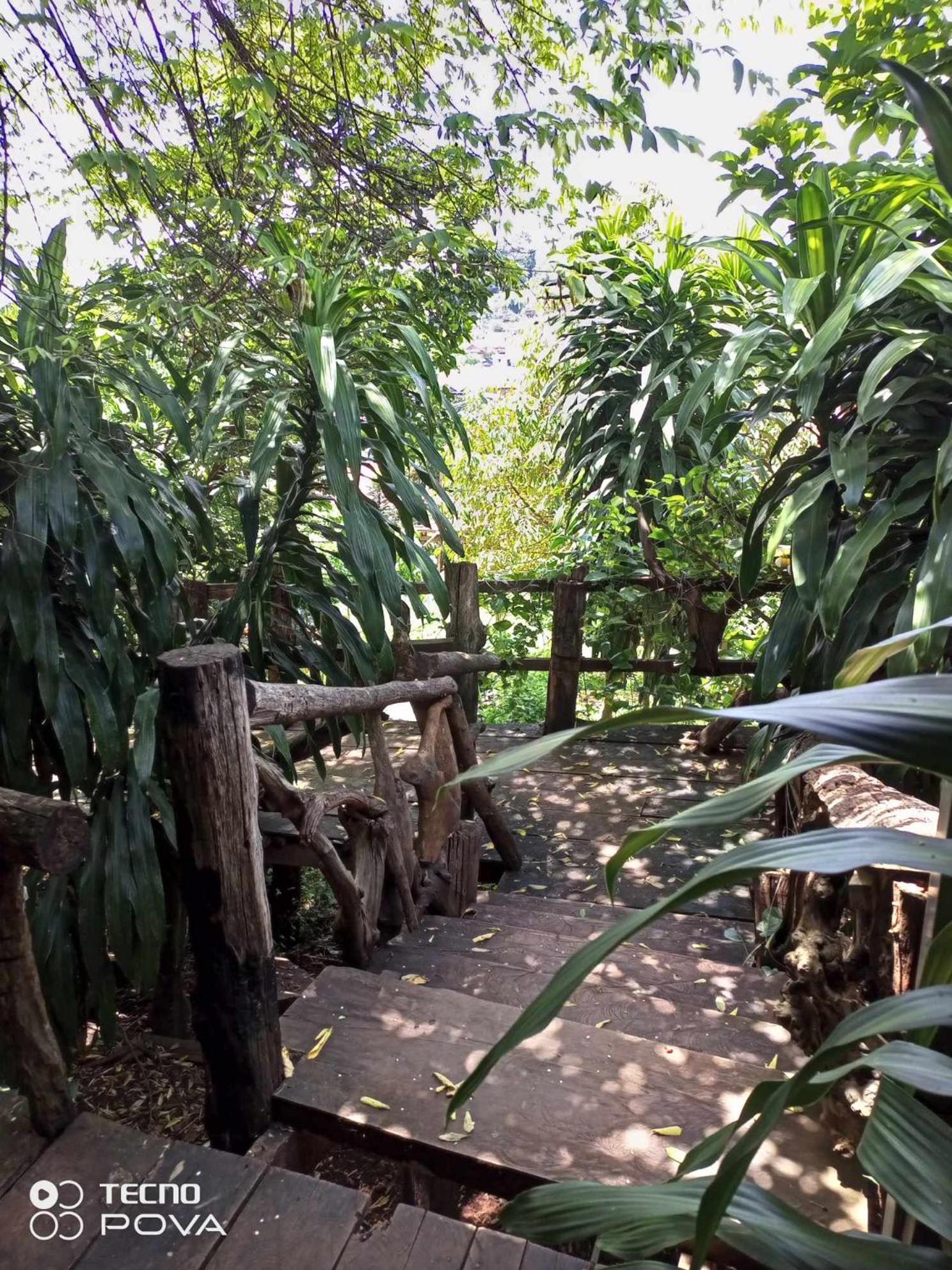 Familyhouse & Trekking Apartment Banlung Luaran gambar