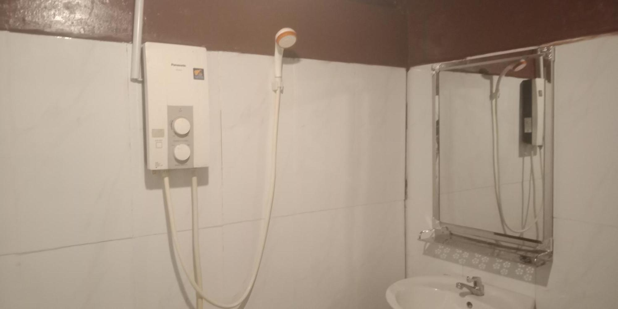 Familyhouse & Trekking Apartment Banlung Bilik gambar