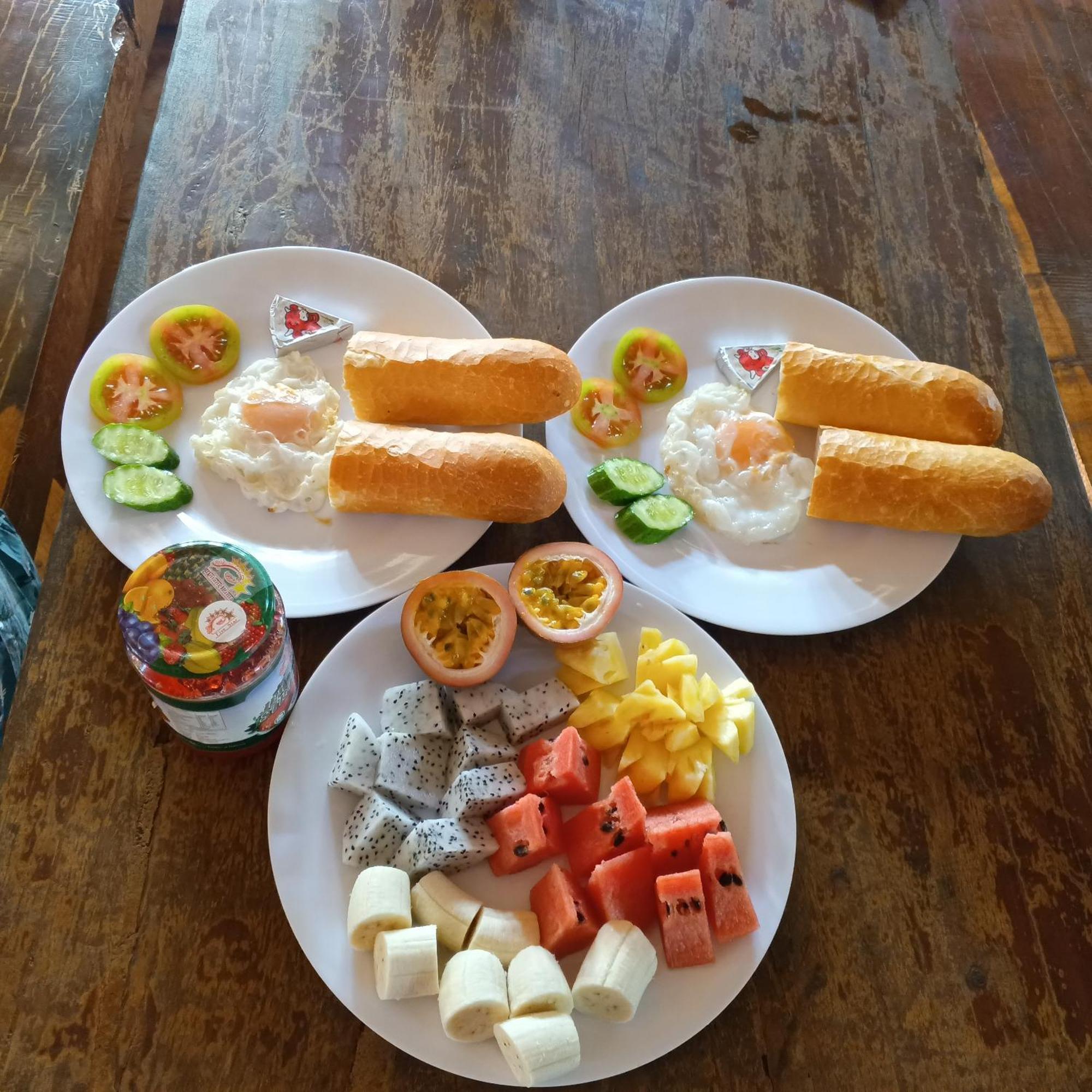 Familyhouse & Trekking Apartment Banlung Bilik gambar
